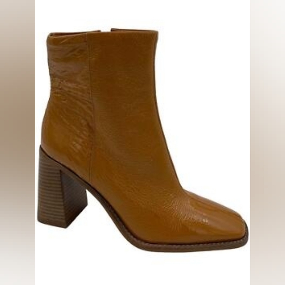 Vince Camuto Leather Square Toe Mid-Height Boot Eshera EUC Tawny size 8.5M